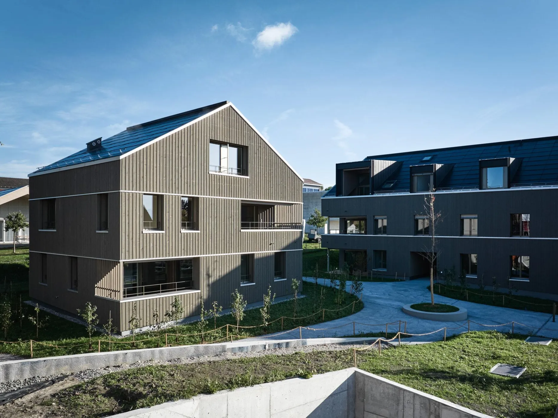 REBGUT AUSSEN 002 min